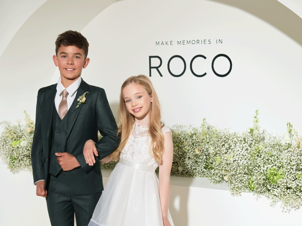  Guide to Choosing the Perfect Prom Suit